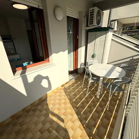 Lignano Riviera With Private Garden Apartmán Lignano Sabbiadoro