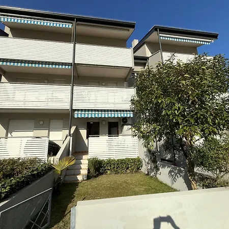 Lignano Riviera With Private Garden Apartmán Lignano Sabbiadoro